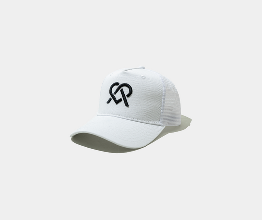 SIGNATURE White Trucker Cap